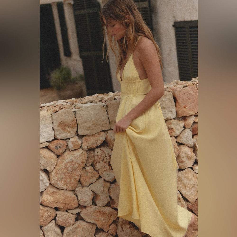 Zara NWT Yellow Flowy V Neck Halter Midi Summer Dress (Size XS) - Picture 3 of 10